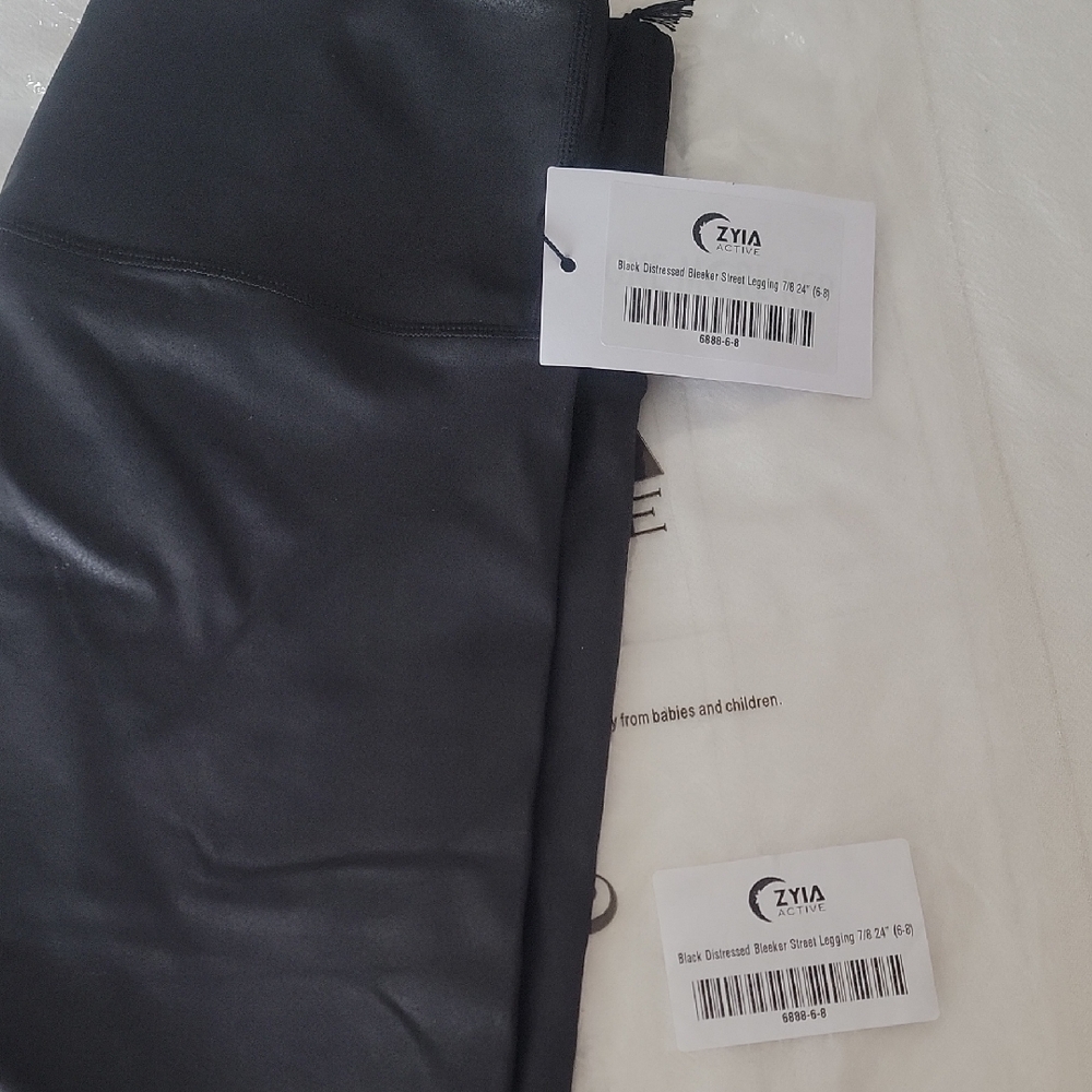 BNWT-Zyia Black Bleaker Street Leggings